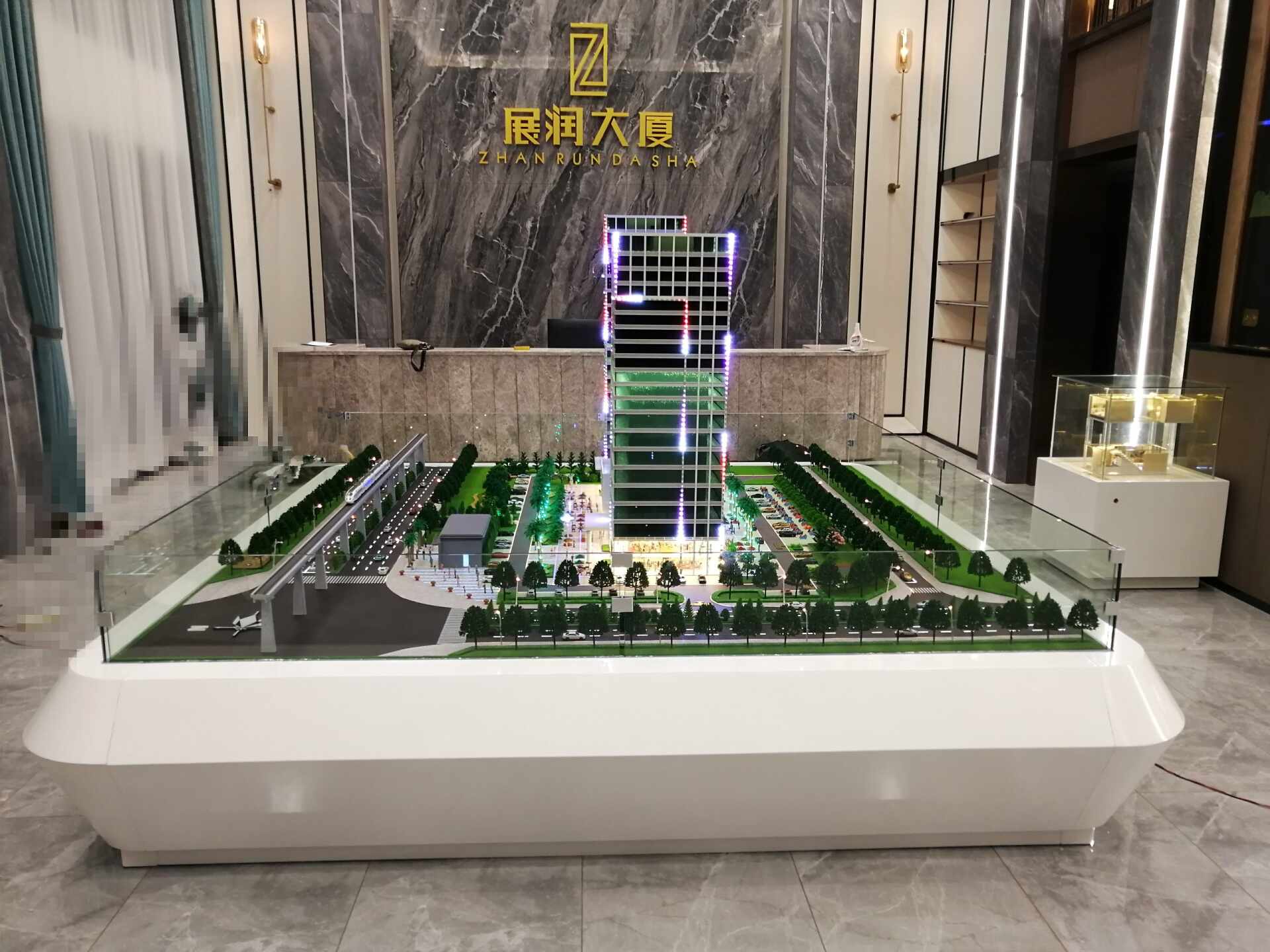 柳州展润大厦